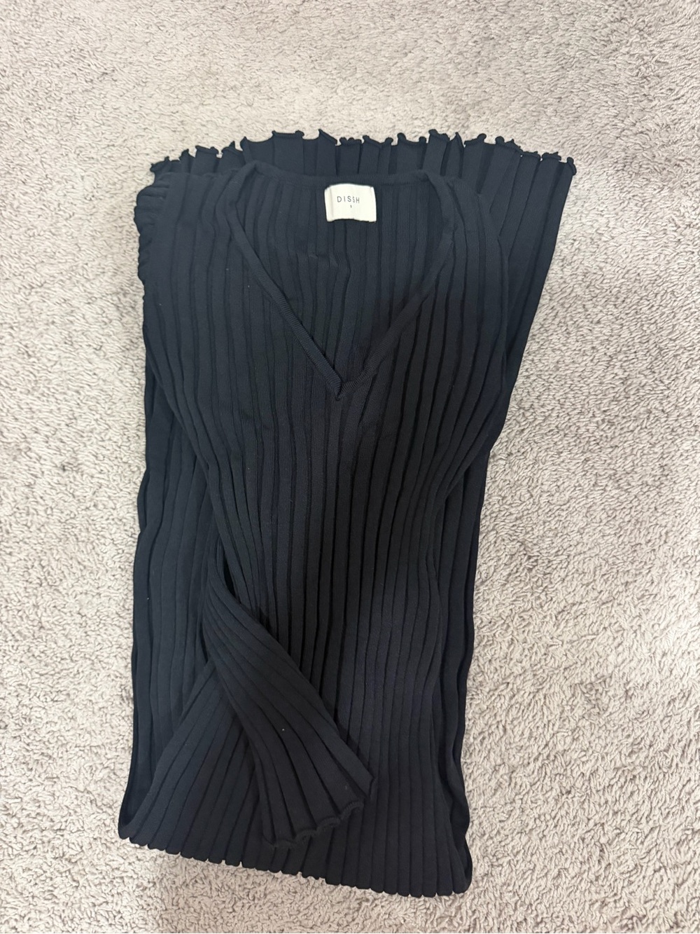 DISSH Black v neck Ribbed Maxi Dress long sleeve modest
